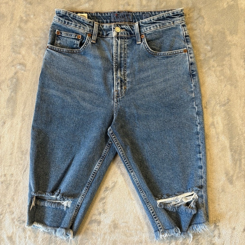 Lucky Brand Vintage Classic Grunge Denim Shorts Sz 8/29